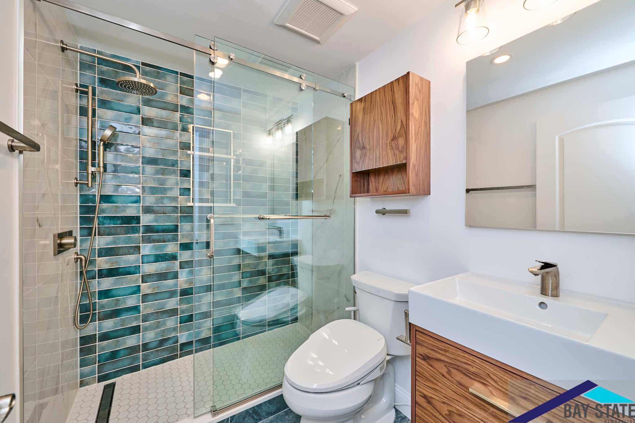 classic modern bathroom with luxury tile decor